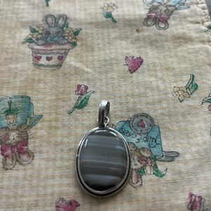 Small pendant stamped 925